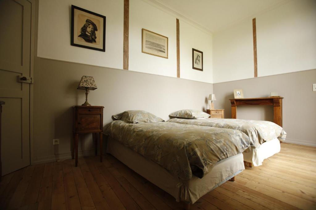 Chateau De L'Oiseliniere Gorges (Pays de la Loire) Room photo