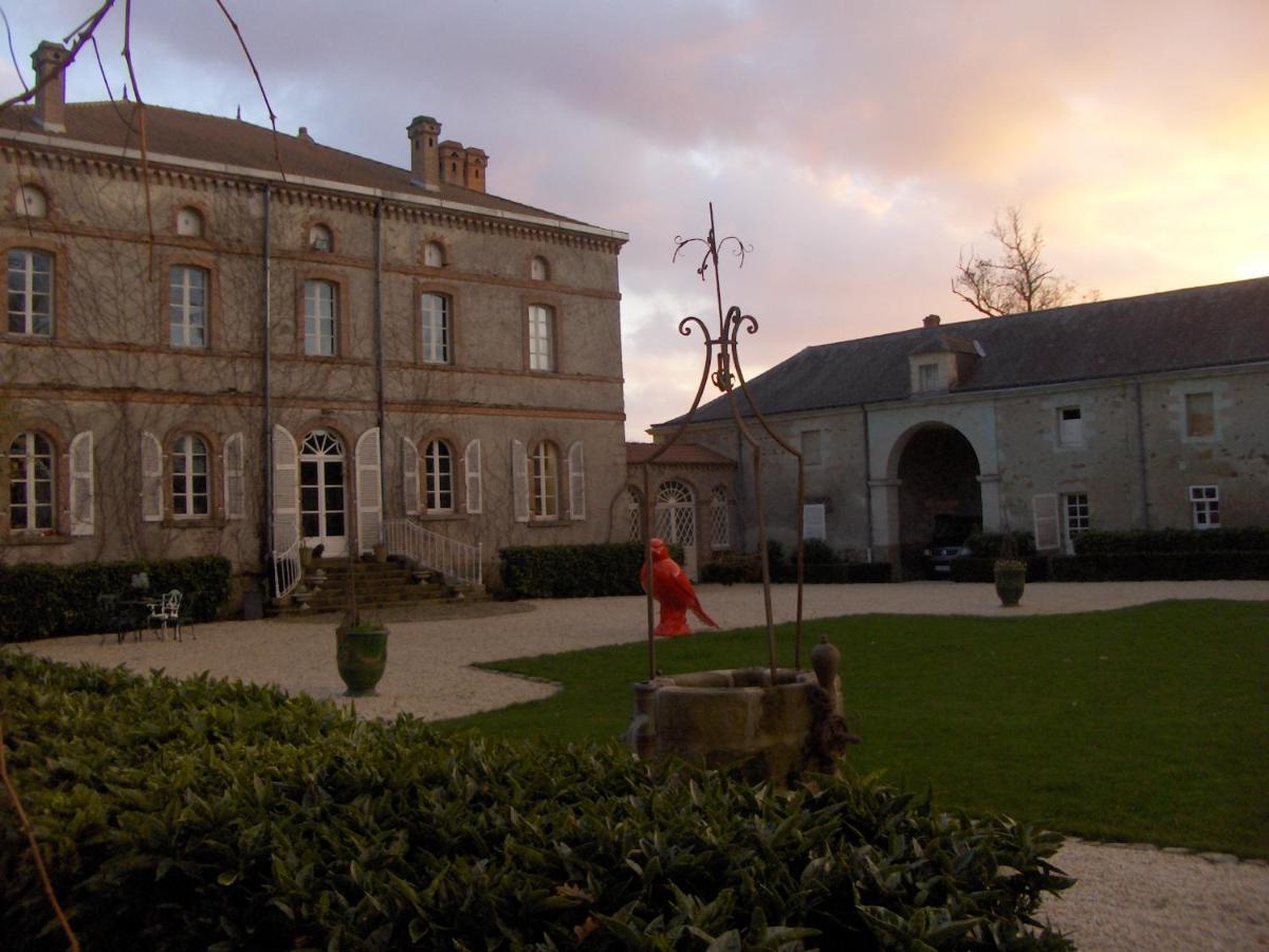 Chateau De L'Oiseliniere Gorges (Pays de la Loire) Exterior photo