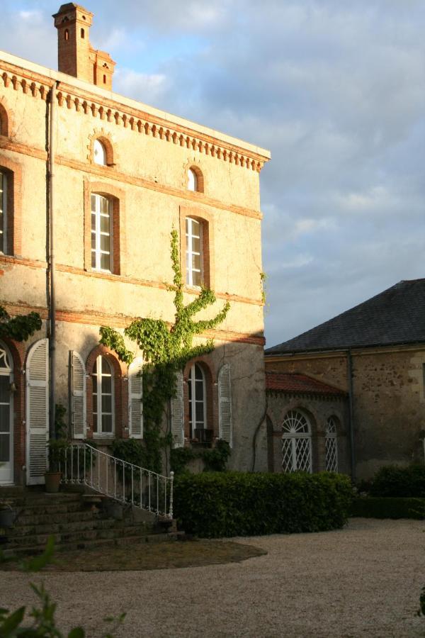 Chateau De L'Oiseliniere Gorges (Pays de la Loire) Exterior photo